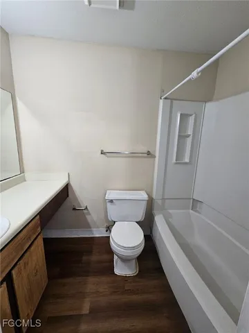 $1,000 | 2875 Winkler Avenue, Unit 518, Fort Myers, FL 33916