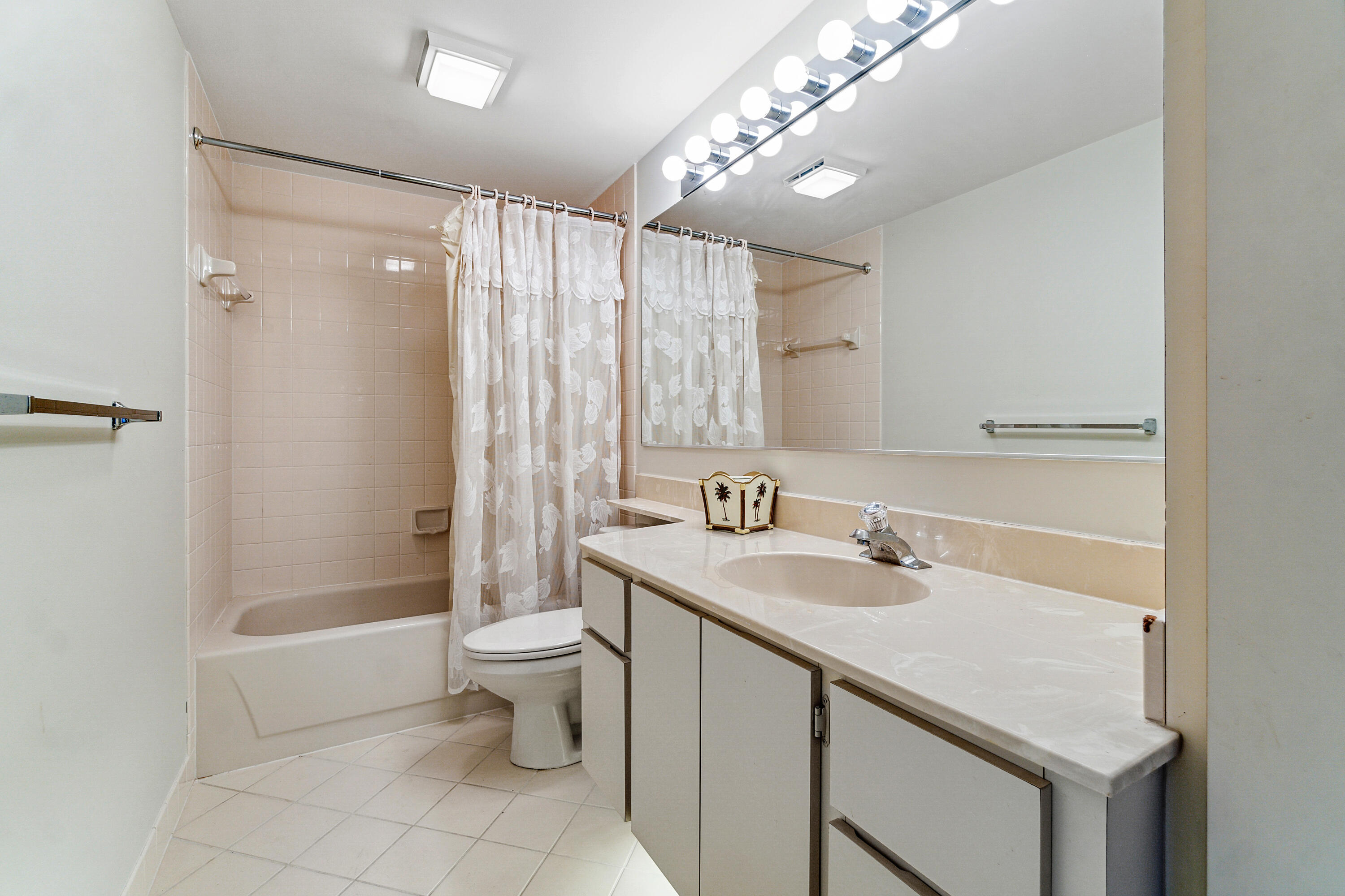 2906 29th Court Jupiter, FL 33477 - Photo 24 of 31 020-290629thCourt-Jupiter-FL-33477-FULL