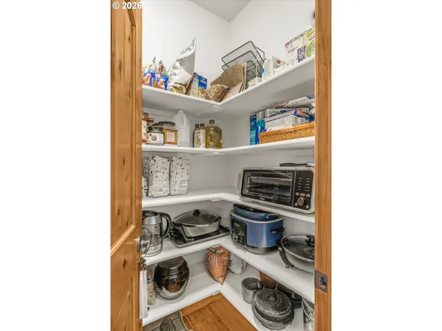 $1,599,000 | 52135 East Terra Fern Drive, Sandy, OR 97055