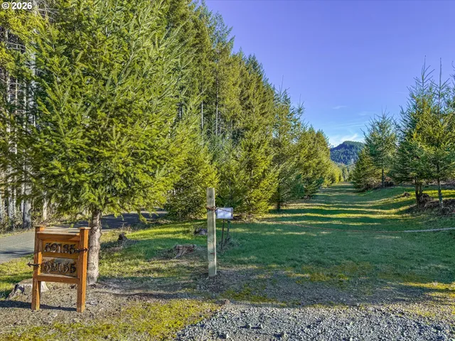 $1,599,000 | 52135 East Terra Fern Drive, Sandy, OR 97055