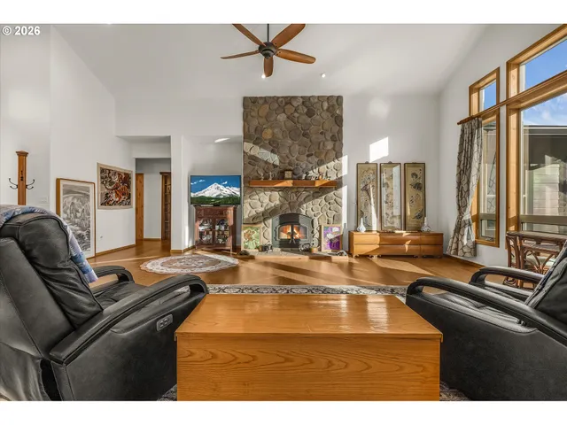 $1,599,000 | 52135 East Terra Fern Drive, Sandy, OR 97055