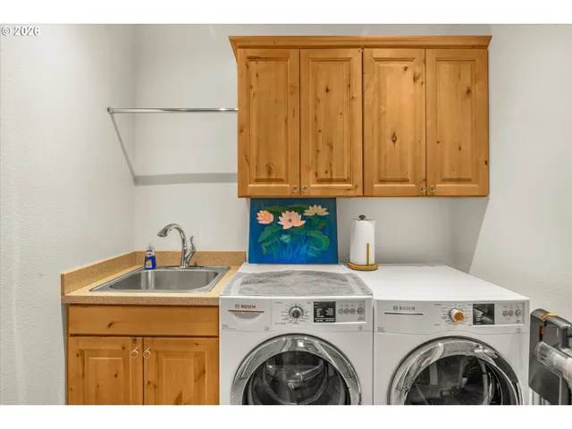 $1,599,000 | 52135 East Terra Fern Drive, Sandy, OR 97055