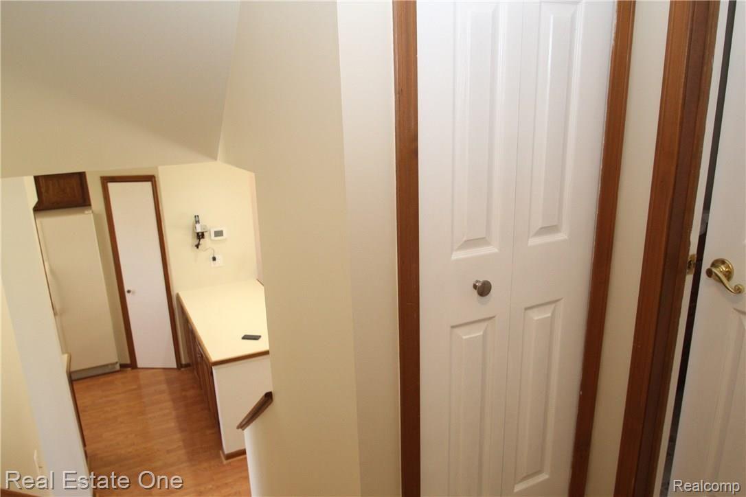 3875 Balmony Road Commerce Township, MI 48382 - Photo 27 of 52 IMG_0190.JPG