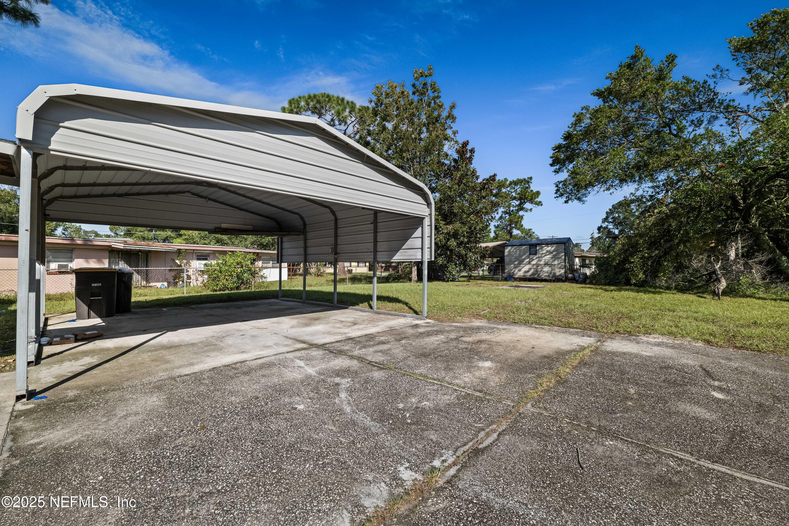 4649 Effingham Road Jacksonville, FL 32208 - Photo 5 of 23 P2899912.JPG-FULL