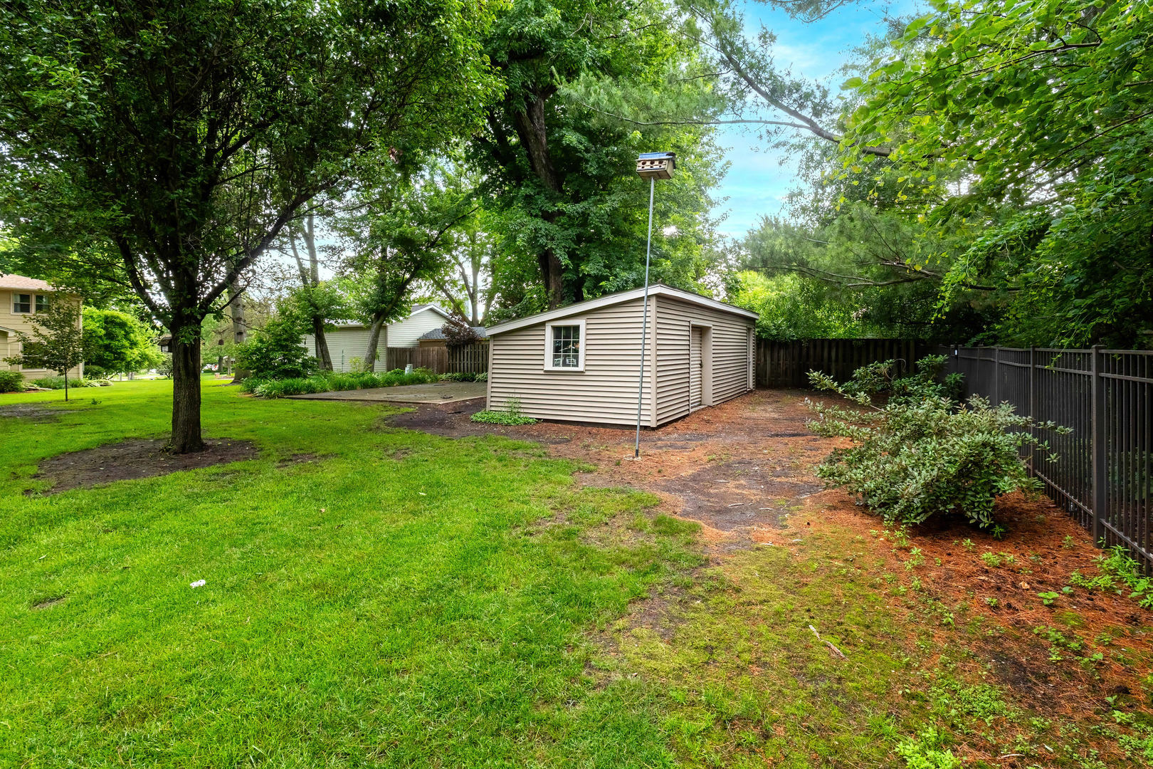 2205 Winding Hill Road Davenport, IA 52807 - Photo 49 of 64