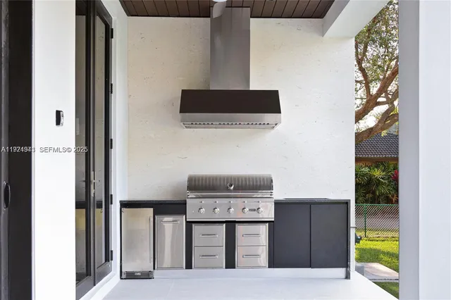 $3,850,000 | 5903 Southwest 54th Court, Davie, FL 33314