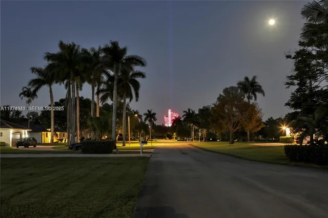 $3,850,000 | 5903 Southwest 54th Court, Davie, FL 33314