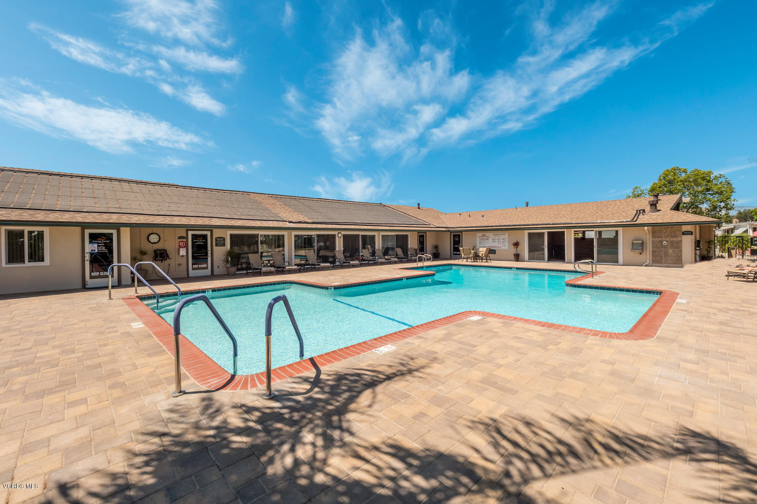 195 Tierra Rejada Road, Unit 134 Simi Valley, CA 93065 - Photo 4 of 43 195 Tierra Rejada Rd Unit 134-large-003-