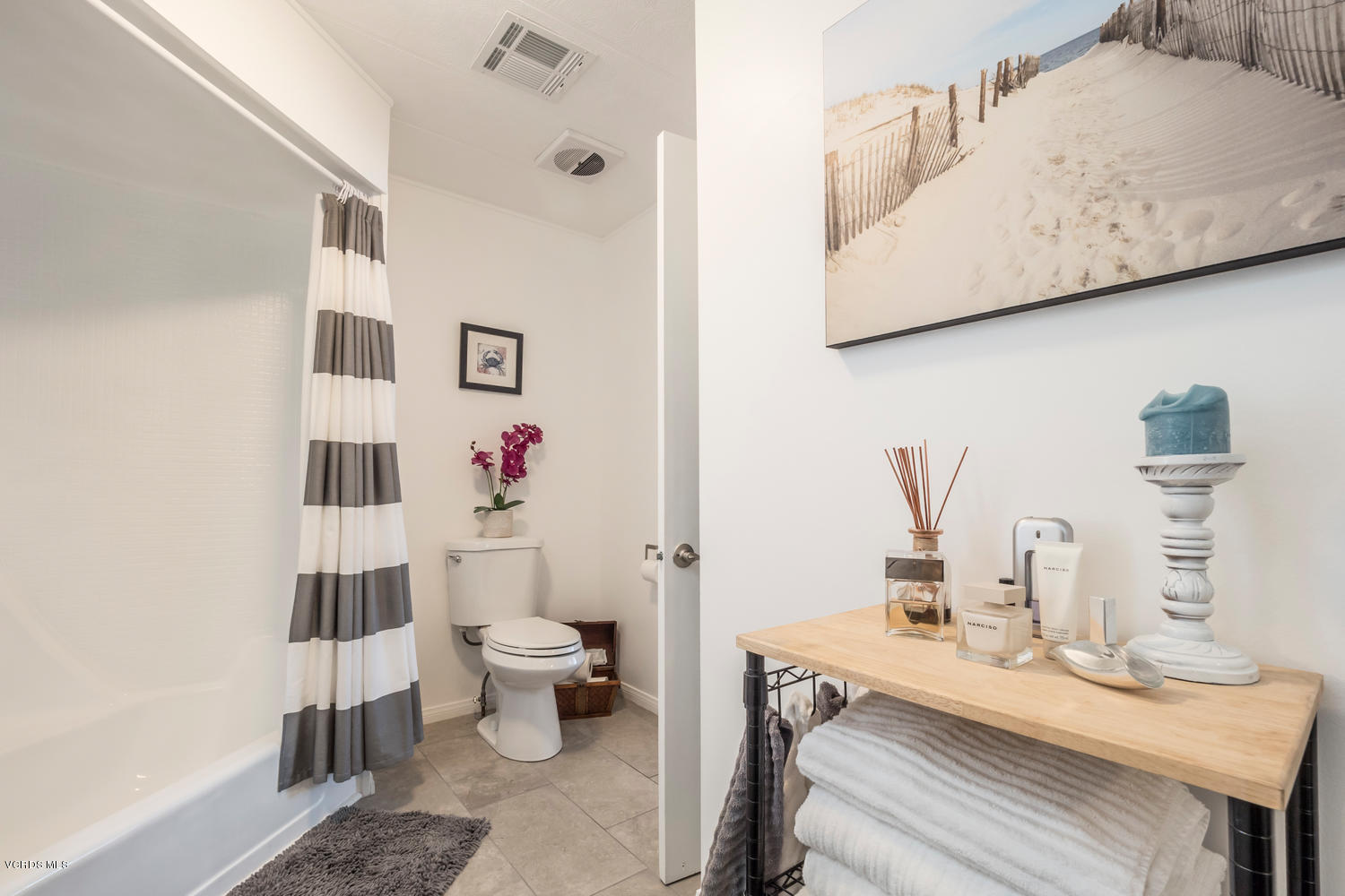 195 Tierra Rejada Road, Unit 134 Simi Valley, CA 93065 - Photo 33 of 43 195 Tierra Rejada Rd Unit 134-large-039-