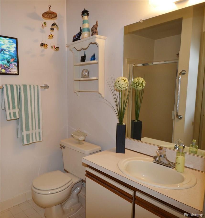 15475 Heather Ridge Trail, Unit 127 Clinton Township, MI 48038 - Photo 16 of 33 13.JPG