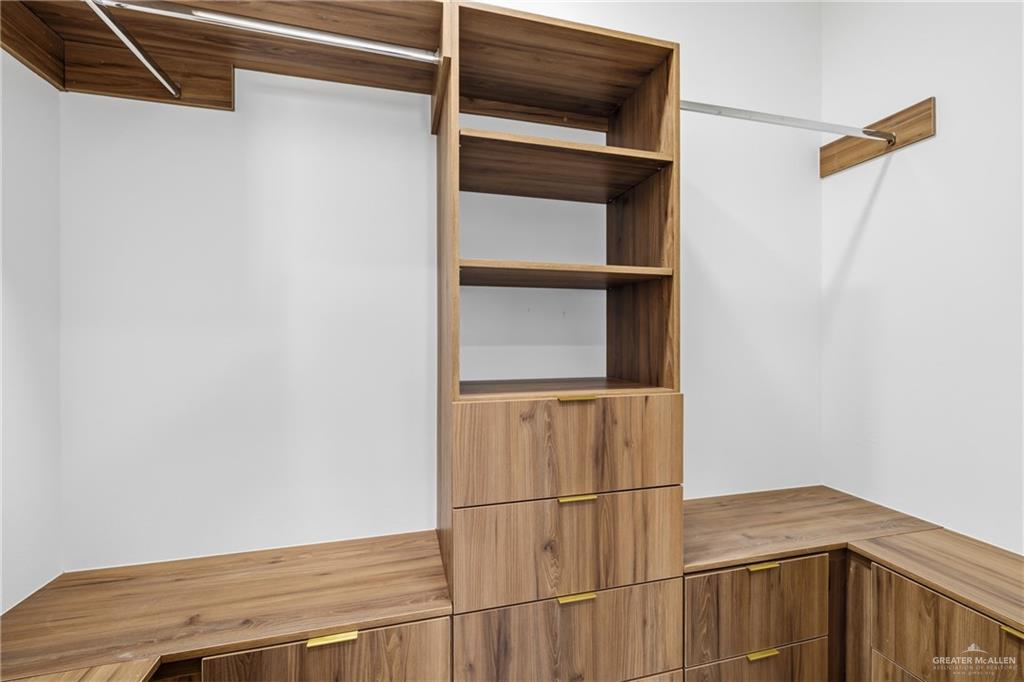 2709 East Pecos Road Edinburg, TX 78542 - Photo 13 of 24