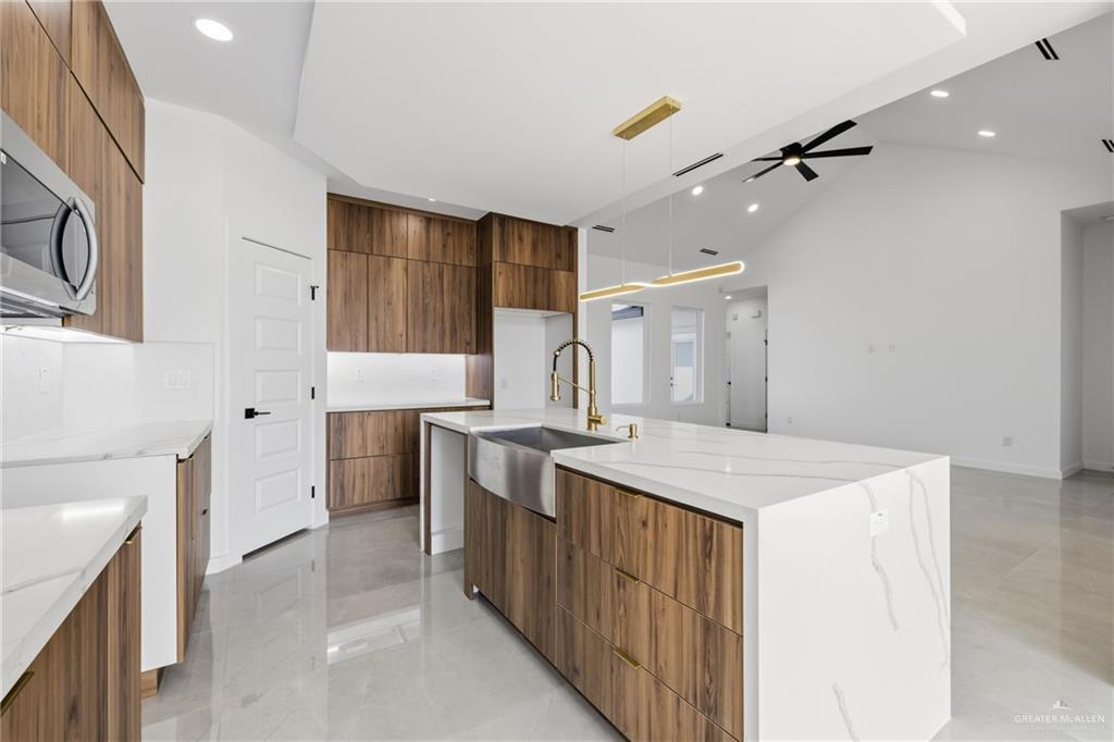 2709 East Pecos Road Edinburg, TX 78542 - Photo 8 of 24