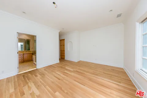 $8,800 | 6431 Maryland Drive, Los Angeles, CA 90048