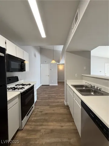$1,250 | 7885 West Flamingo Road, Unit 2153, Las Vegas, NV 89147