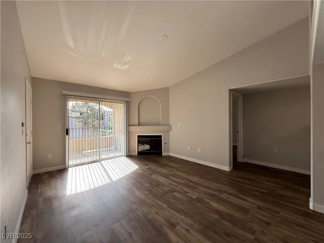 $1,250 | 7885 West Flamingo Road, Unit 2153, Las Vegas, NV 89147