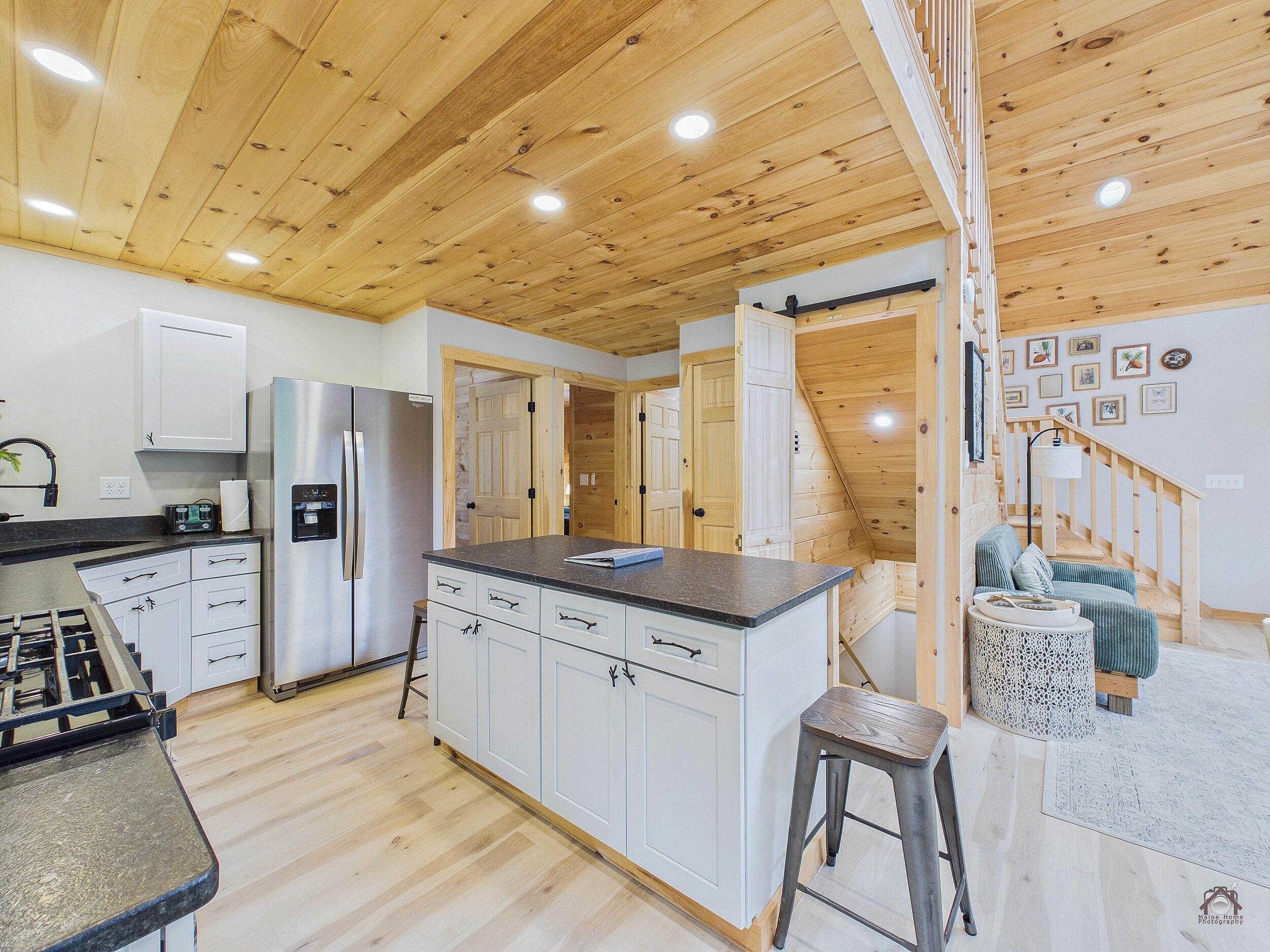 5 Forest Lane Rangeley, ME 04970 - Photo 5 of 65 so108794-lp-125