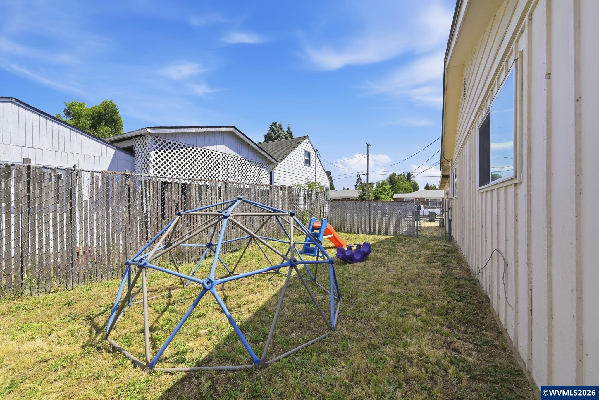 5104-5108 E Street Springfield, OR 97478 - Photo 20 of 48 Gallery Image 20