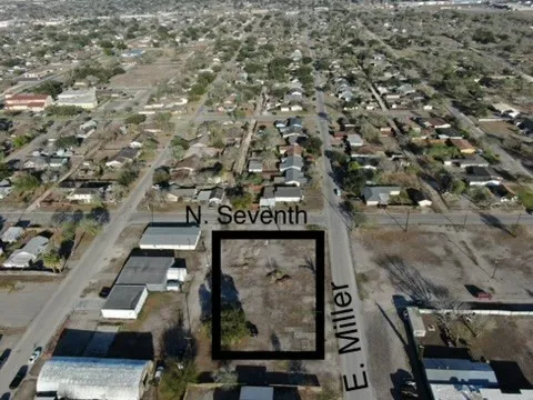 $140,000 | 220 East Miller Avenue, Kingsville, TX 78363