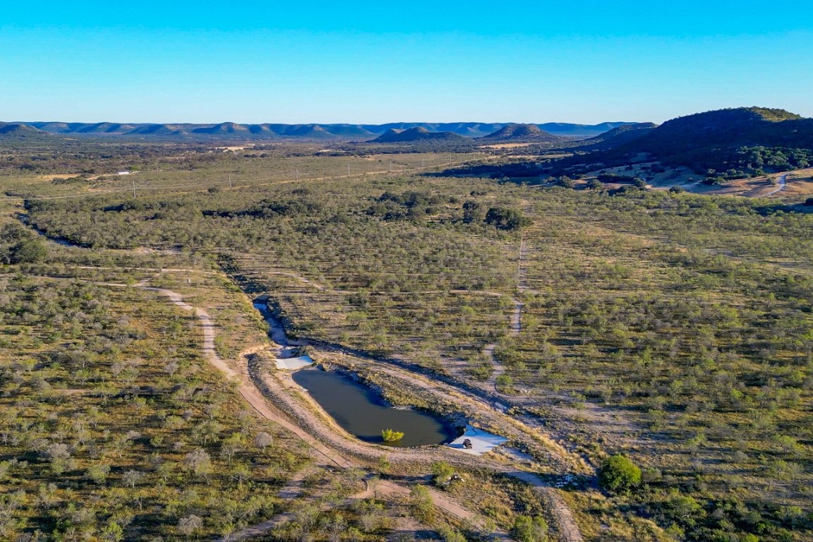 32901 Highway 55 Uvalde, TX 78801 - Photo 16 of 37