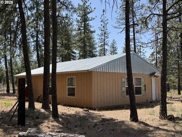 a side view of a house