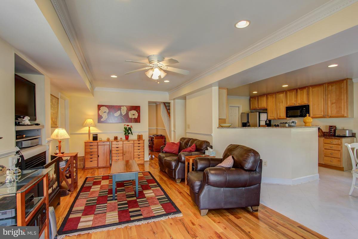 701 Ritchie Avenue Silver Spring, MD 20910 - Photo 12 of 30 Family Room