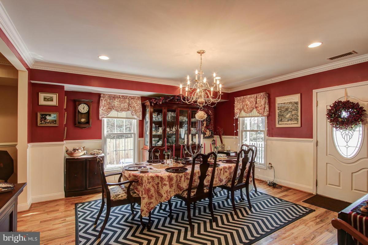 701 Ritchie Avenue Silver Spring, MD 20910 - Photo 4 of 30 Dining Room