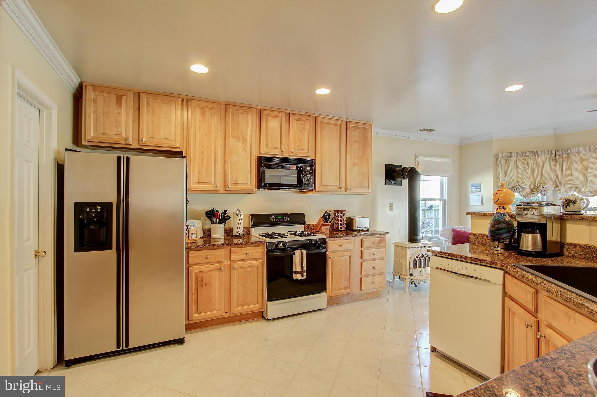 701 Ritchie Avenue Silver Spring, MD 20910 - Photo 6 of 30 Kitchen