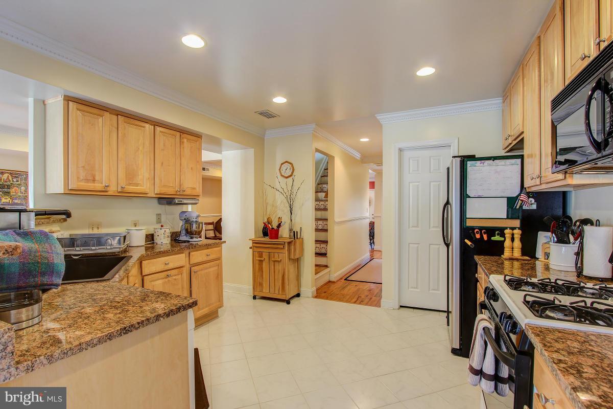 701 Ritchie Avenue Silver Spring, MD 20910 - Photo 8 of 30 Kitchen