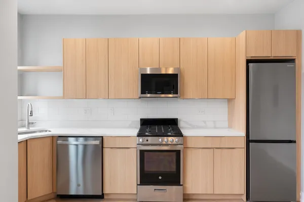 $1,546 | 1546 West Jonquil Terrace, Unit 204, Chicago, IL 60626