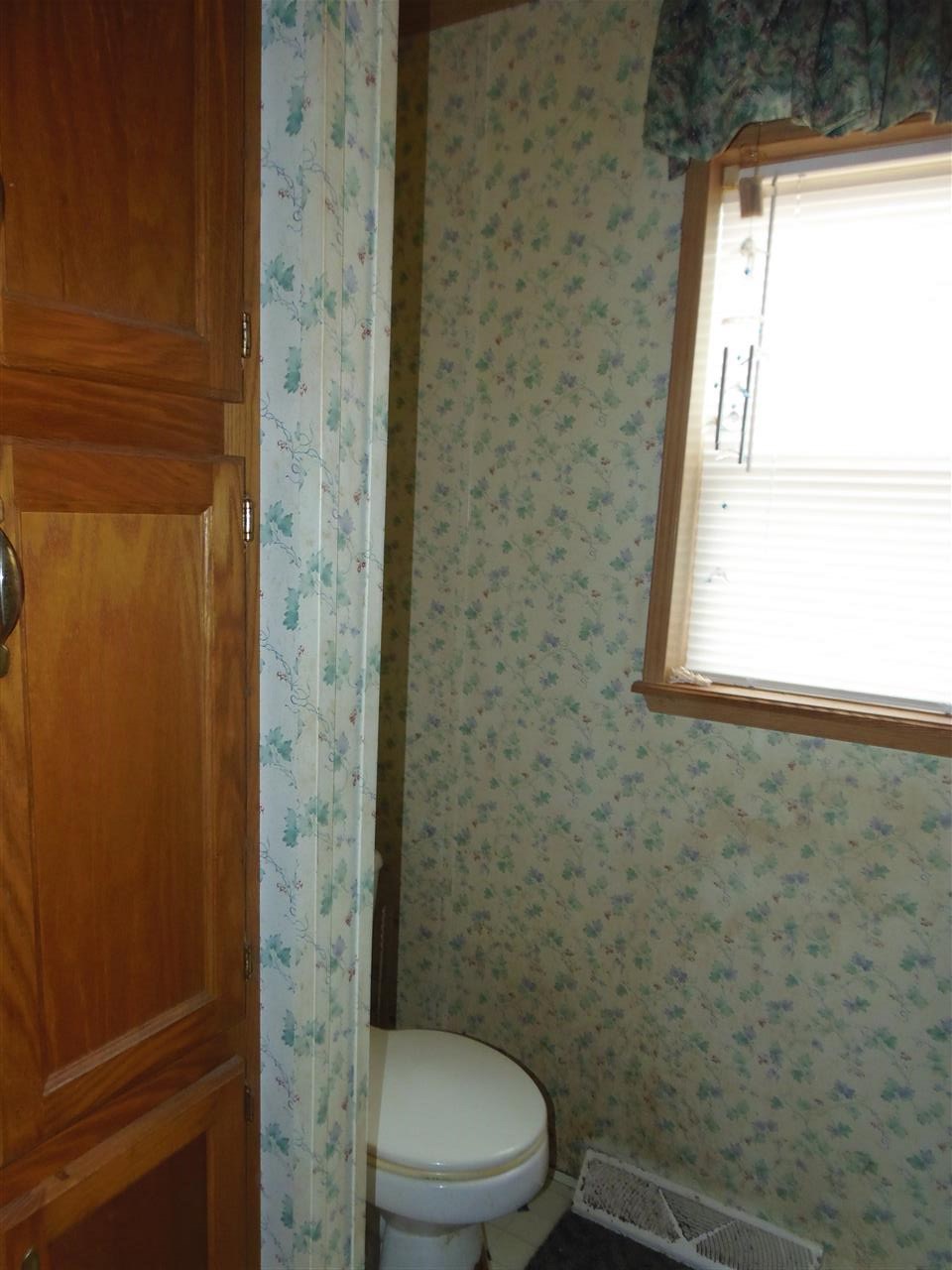 188 Wyman Road Keene, NH 03431 - Photo 11 of 17