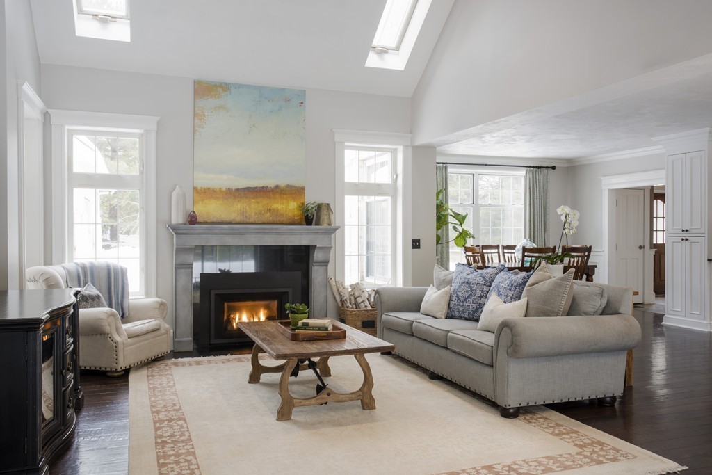 358 Cartwright Needham, MA 02492 - Photo 3 of 23