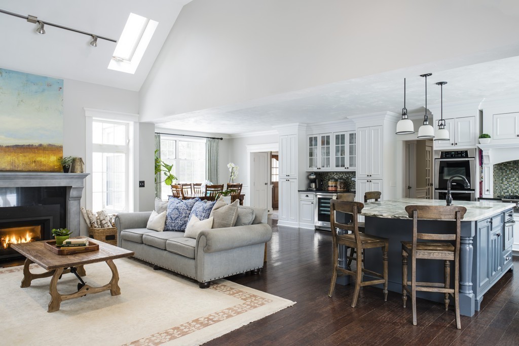 358 Cartwright Needham, MA 02492 - Photo 5 of 23