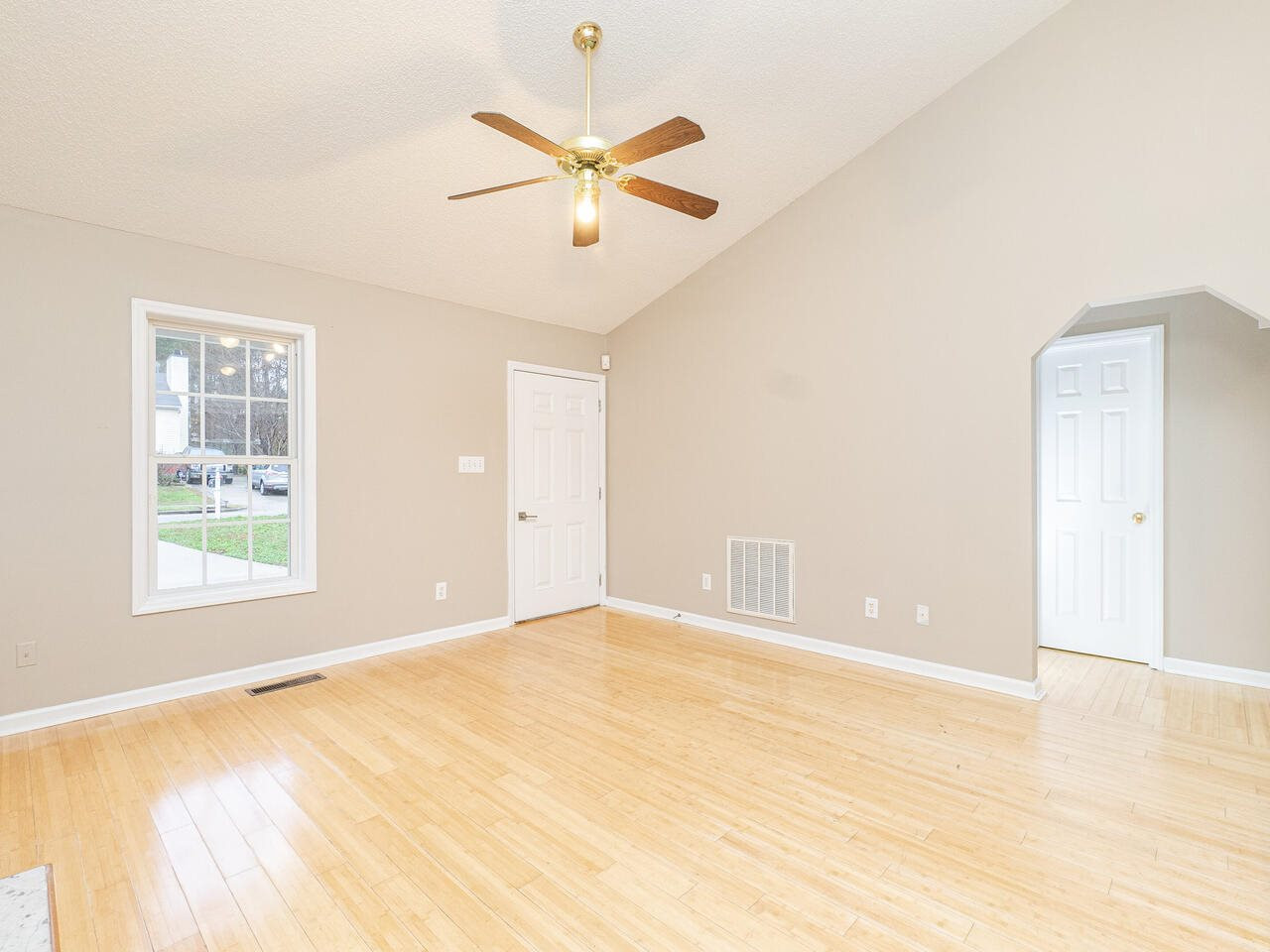 905 Delham Road Knightdale, NC 27545 - Photo 4 of 20 Photo 4