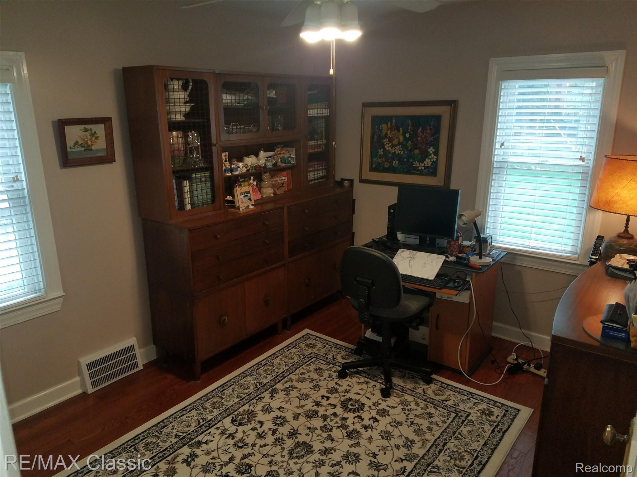 1721 Cambridge Road Berkley, MI 48072 - Photo 16 of 30 1721 BD 1.jpg