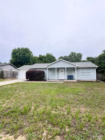 $1,695 | 5368 Barbarosa Road, Gulf Breeze, FL 32563