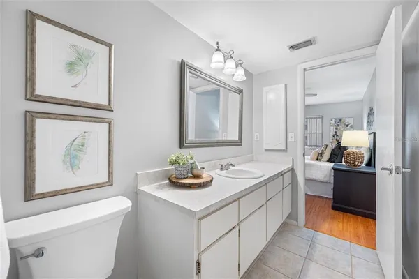 $165,000 | 1100 East Bay Drive, Unit 82, Largo, FL 33770