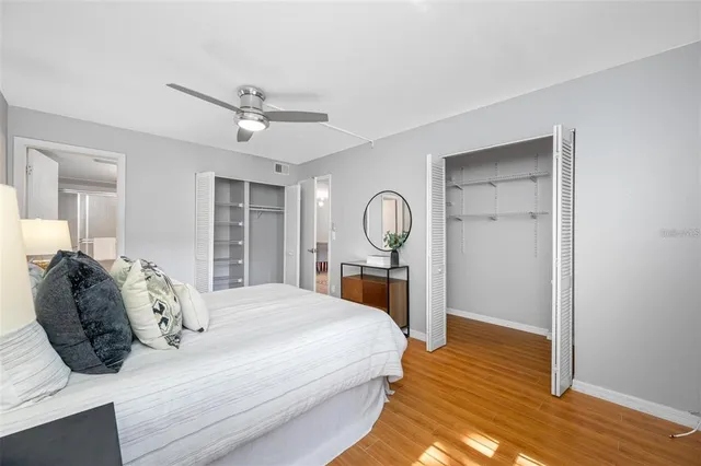 $169,900 | 1100 East Bay Drive, Unit 82, Largo, FL 33770