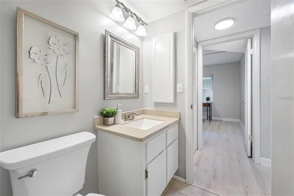 $165,000 | 1100 East Bay Drive, Unit 82, Largo, FL 33770