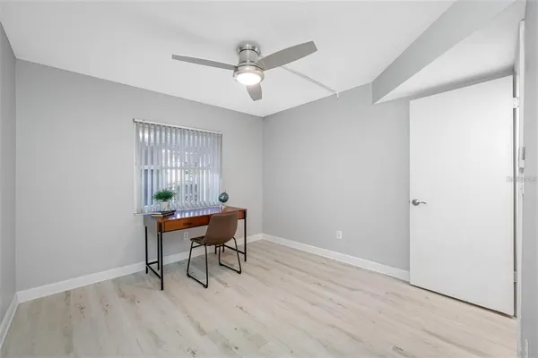 $165,000 | 1100 East Bay Drive, Unit 82, Largo, FL 33770