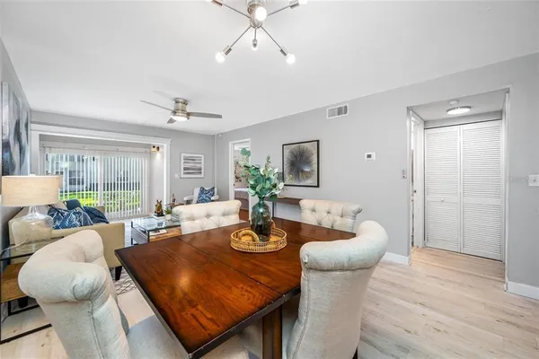 $165,000 | 1100 East Bay Drive, Unit 82, Largo, FL 33770