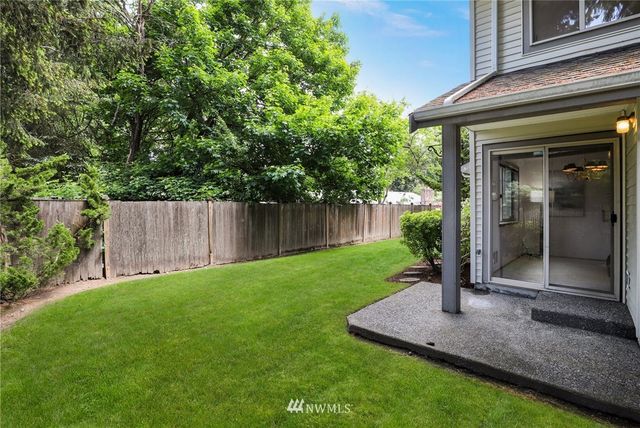 $559,500 | 10221 Northeast 138th Place, Unit D3, Kirkland, WA 98034