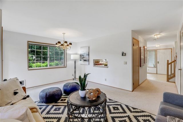 $559,500 | 10221 Northeast 138th Place, Unit D3, Kirkland, WA 98034
