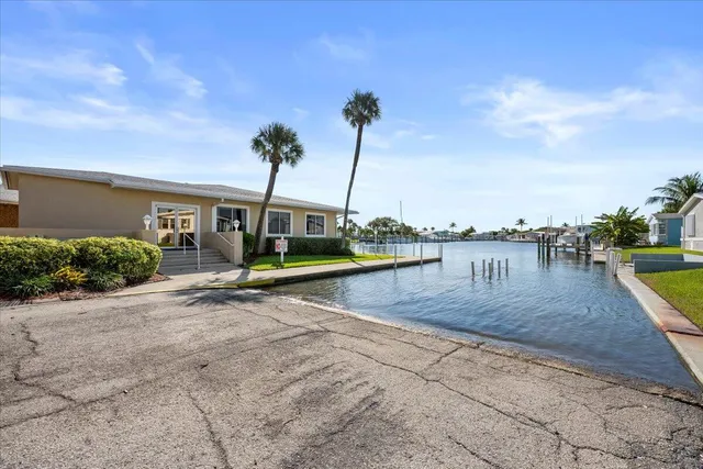 a view of a tennis court