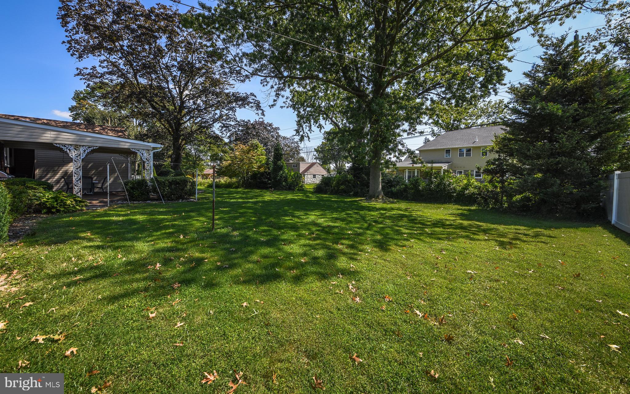 2083 Williamsburg Road Huntingdon Valley, PA 19006 - Photo 33 of 46 a view of a backyard with large trees