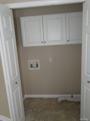 5439 Lippincott Road Lapeer, MI 48446 - Photo 23 of 35 Laundry