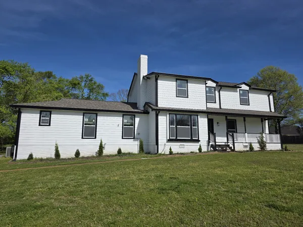 $579,900 | 1710 Hickory Trace Drive, Gallatin, TN 37066