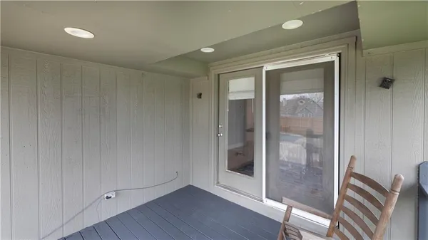 $380,000 | 817 Bridle Trail Lane, Peculiar, MO 64078