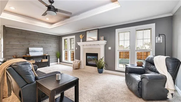 $380,000 | 817 Bridle Trail Lane, Peculiar, MO 64078