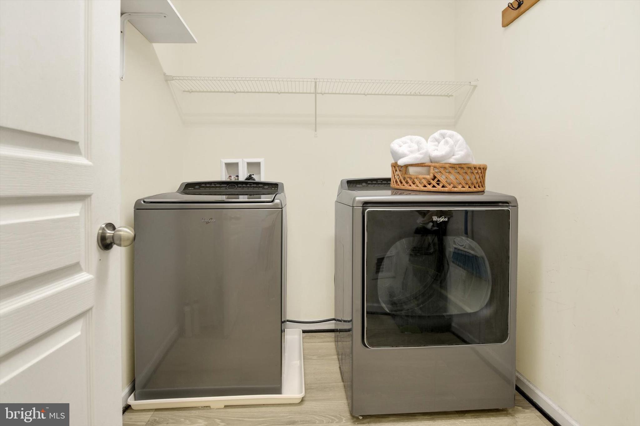 637 Bentgrass Drive Aberdeen, MD 21001 - Photo 21 of 35 a utility room with dryer and washer