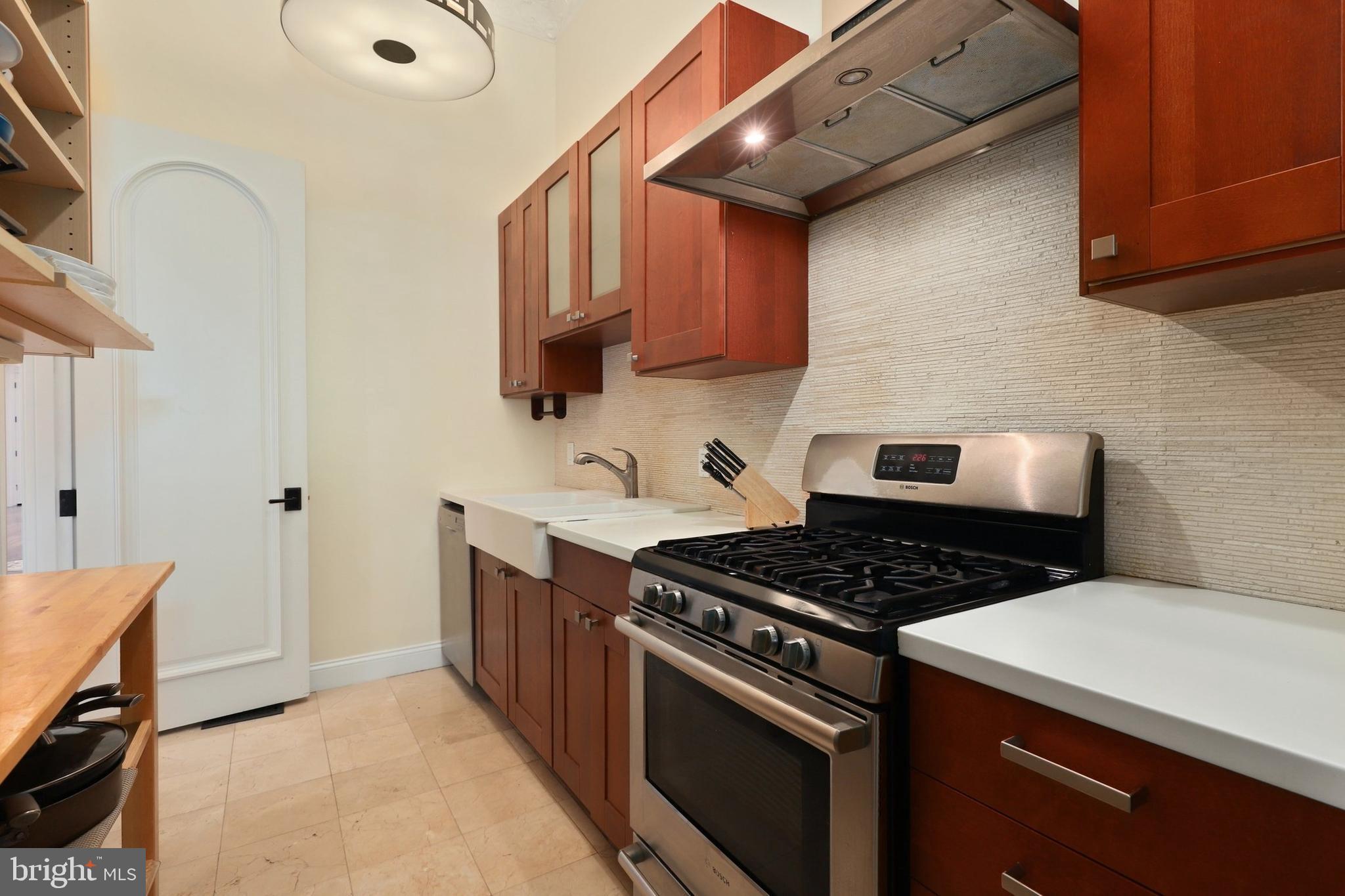 10610 Vale Road Oakton, VA 22124 - Photo 27 of 141 Gallery Image 27